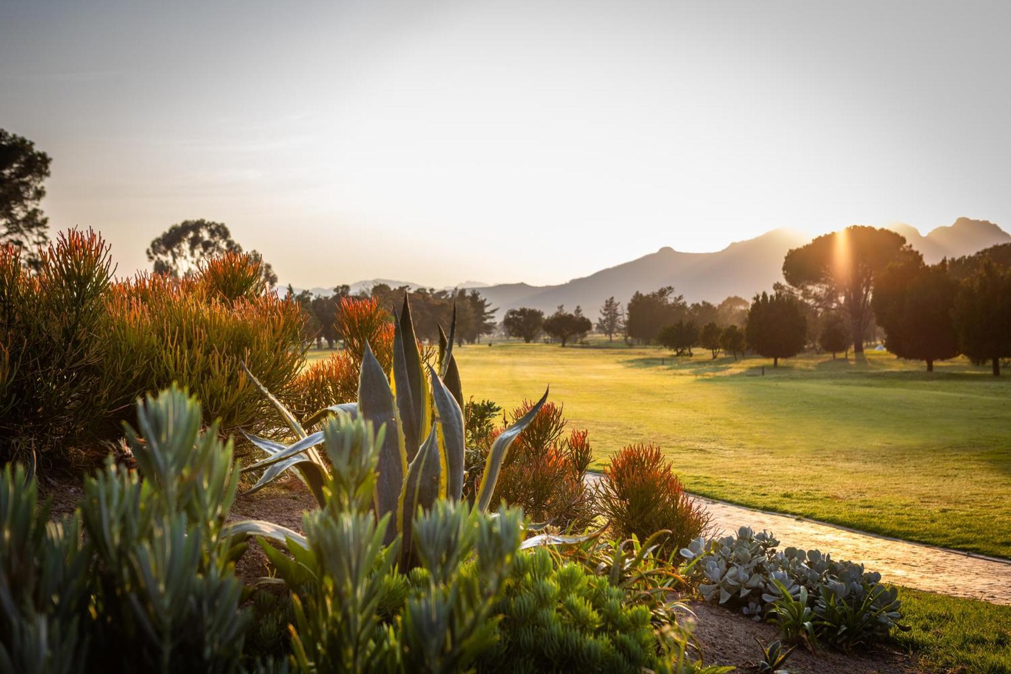 Devonvale Golf & Wine Estate Hotel Stellenbosch Bagian luar foto