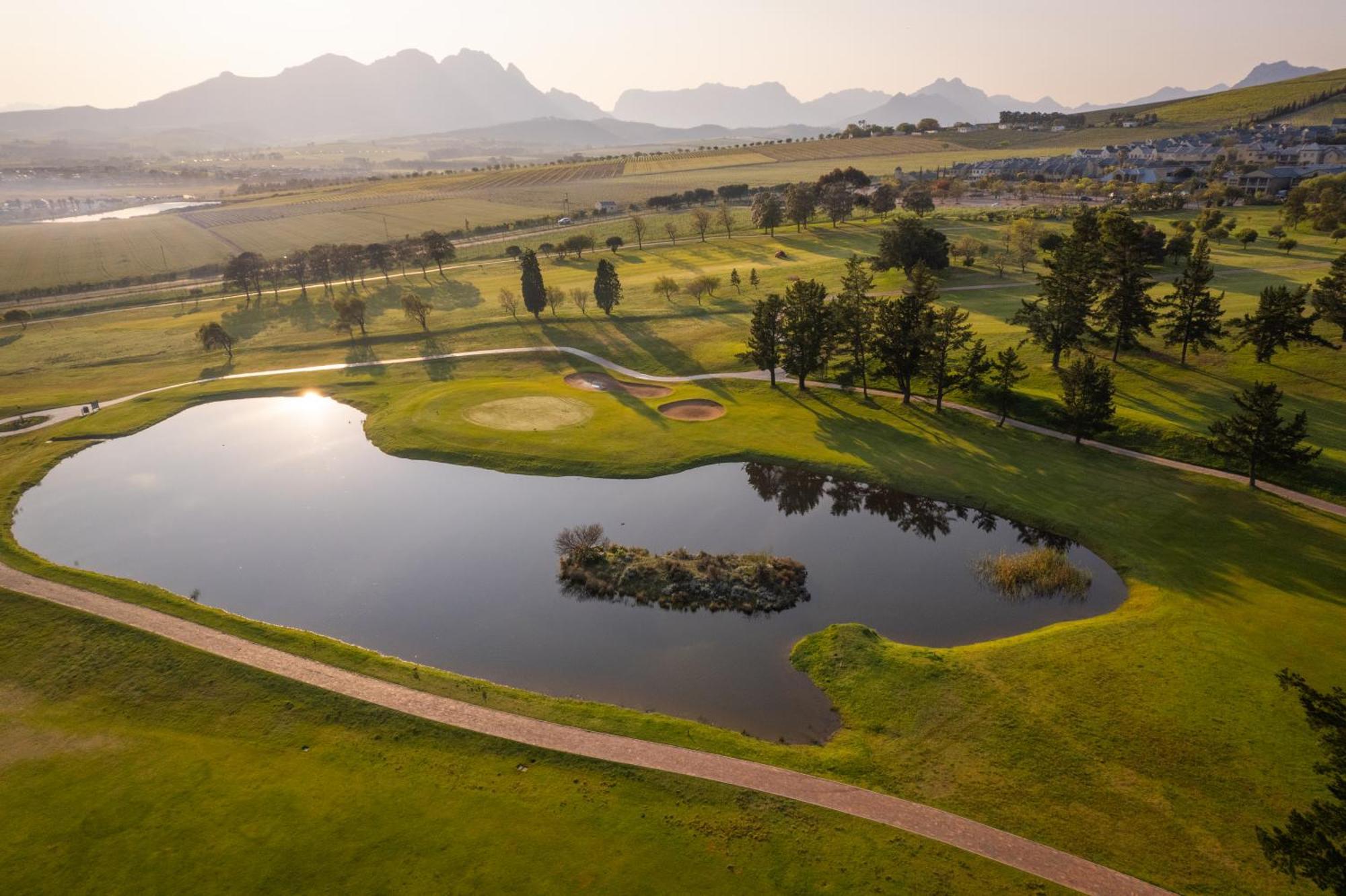 Devonvale Golf & Wine Estate Hotel Stellenbosch Bagian luar foto